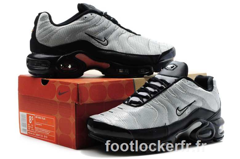 air tn nouveaustyle enstock air max tn pas chere us11,eur45,uk10 pas cher